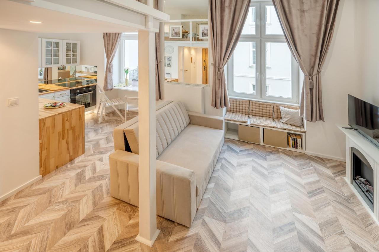 Apartment - Fireplace, Location By Rentujemy Lodz (Lodz)